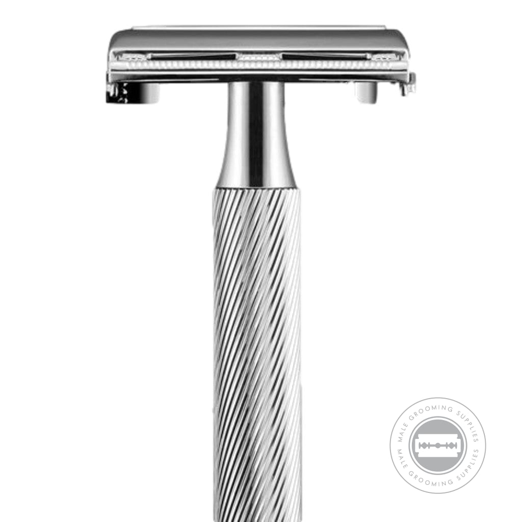 Wilkinson Sword Premium Classic Razor With Sleek Chromed Finish And Textured Handle.